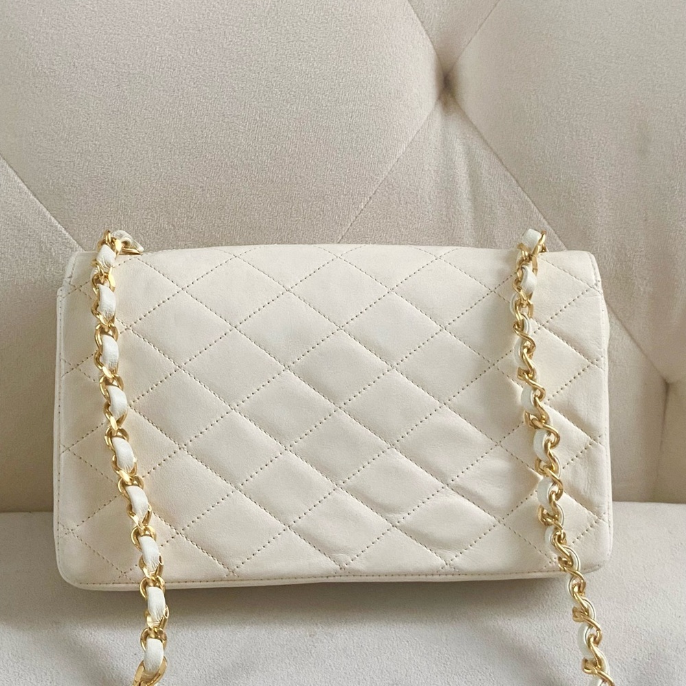 Chanel Vintage Quilted Lambskin XL CC 24k Gold Plated hardware Flap Bag - Picture 7 of 10